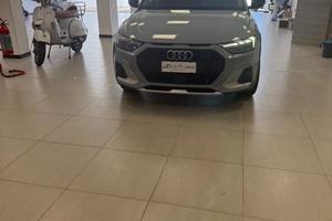 Audi A1 allstreet 35 TFSI Admired