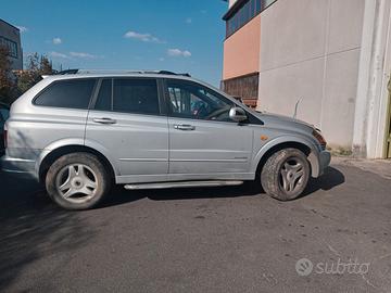 Ssangyong kiron ricambi usati