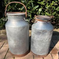 2 bidoni del latte