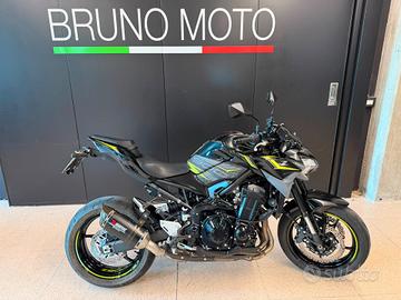 Kawasaki Z 900 AKRAPOVICH
