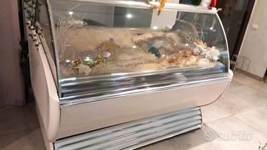 vetrina per gelato 