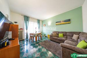 TRILOCALE CON TERRAZZO BOX E CANTINA
