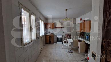 Indipendente da ristrutturare