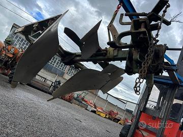 Aratro monovomere Lago meccanico