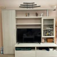 Mobile tv + credenza