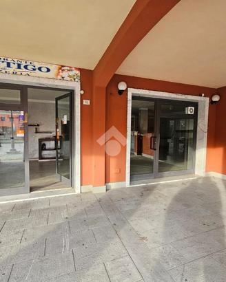 NEGOZIO A CASARZA LIGURE