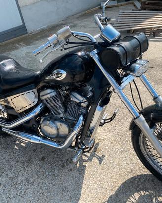 Honda VT 600