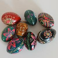 8 uova pasquali in legno decorate