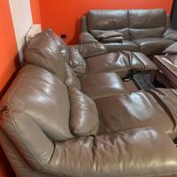 Divani in pelle “Divani & Divani”