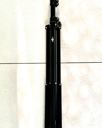 TRIPIEDE PER LAMPADA DA STUDIO