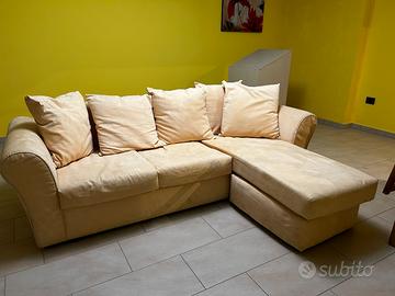 DIVANO 3 posti con penisola.