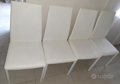 Sedie in pelle bianche