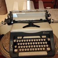 macchina da scrivere 