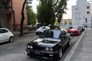 BMW E30 316 Coupè a carburatori