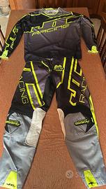 Tuta JT racing e protezioni da motocross