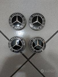 Tappi coprimozzo Mercedes Originali 