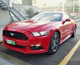 FORD Mustang Fastback 2.3 EcoBoost aut. | FULL O