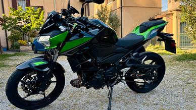 Kawasaki Z400 2022