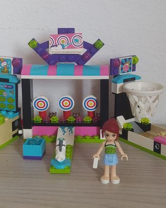 Lego Friends la sala giochi del parco
