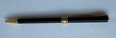 Penna a  sfera Aurora Magellano lacca nera