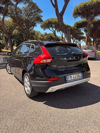 VOLVO V40 CROSS COUNTRY D2 – ANNO 2017