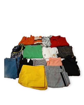 Magliette, pantaloni, gonne