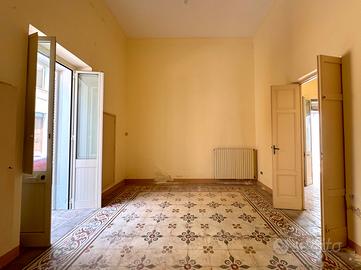 Abitazione indipendente, Parabita