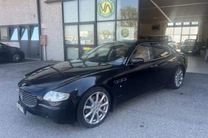 MASERATI Quattroporte 4.2 V8