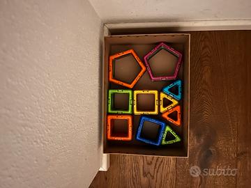 Costruzioni magnetiche