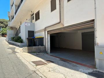Garage o Deposito 108 mq. S.Agata Messina, 98166