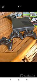 X box con 2 giochi e joystick