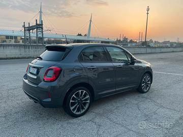 RAGAZZA vende 500x sport per neopatenta