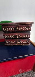 Cassettiera in legno da scrivania