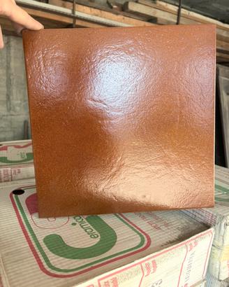 Piastrelle 30x30 in cotto
