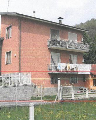 Immobile in asta di 124 m² con 3 locali e box auto