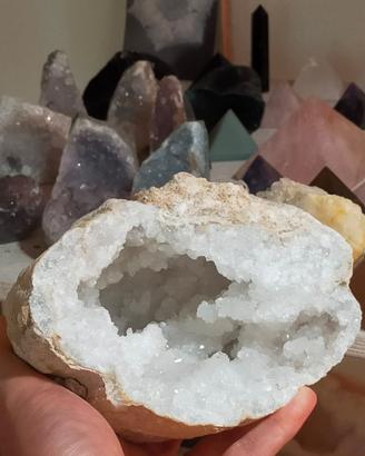 Geode completo di Quarzo Ialino (Marocco)