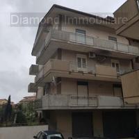 Appartamento 4vani con garage a Piedimonte Etneo