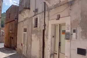 Casa singola su due livelli