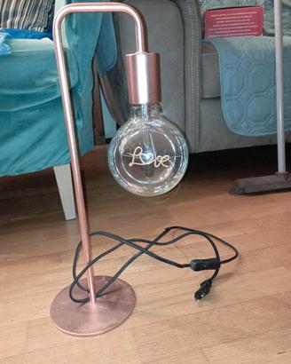 lampada da tavolo con lampadina led "love"