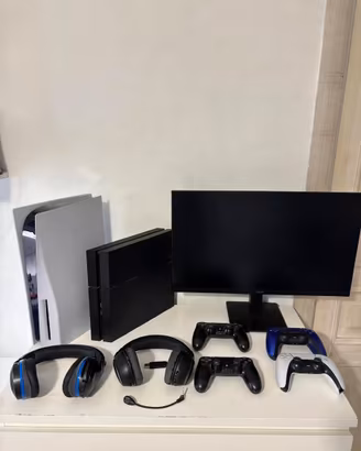 Bundle Gaming PS5 e PS4 + Monitor + cuffie