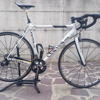 Bici da corsa canyon ulrimte cf sl