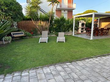 Casa con giardino a 500m dal mare x luglio