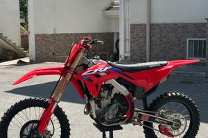 CRF 250 R 2023 RED MOTO UFFICIALE + ACCESSORI