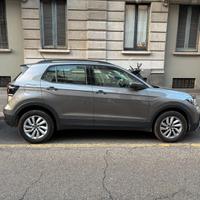 Volkswagen T-Cross 1.0 110CV cambio automatico