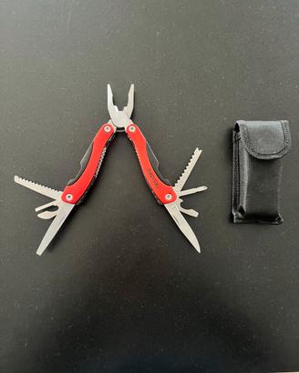 Multitool con pinza – compatto con custodia