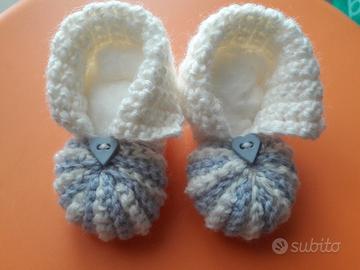 Scarpine neonato fatte a mano ad uncinetto nuove
