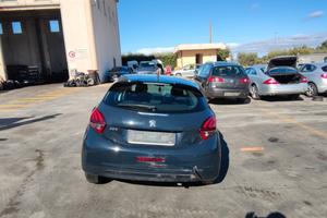Portellone paraurti stop Peugeot 208 2017