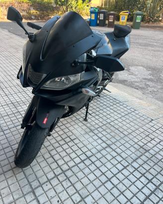 Aprilia rs4 50 2011
