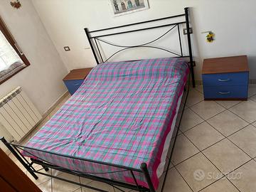 Camera da letto matrimoniale completa