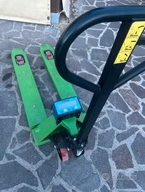 Traspallet con bilancia